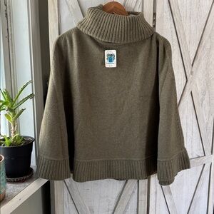 Portolano Lambs Wool & Angora Turtleneck Poncho - Olive Green